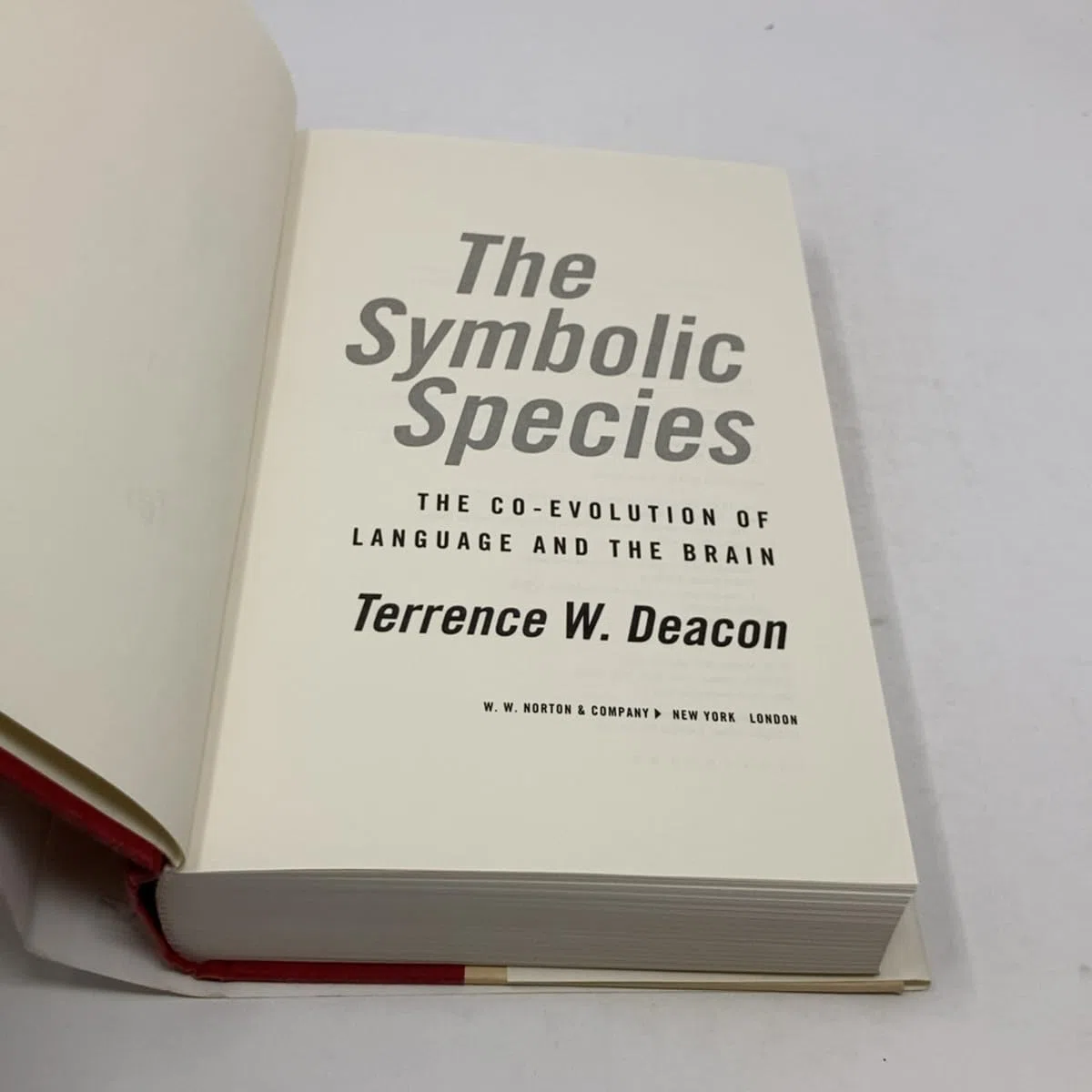 The Symbolic Species: The Co-Evolution of Language and the Brain