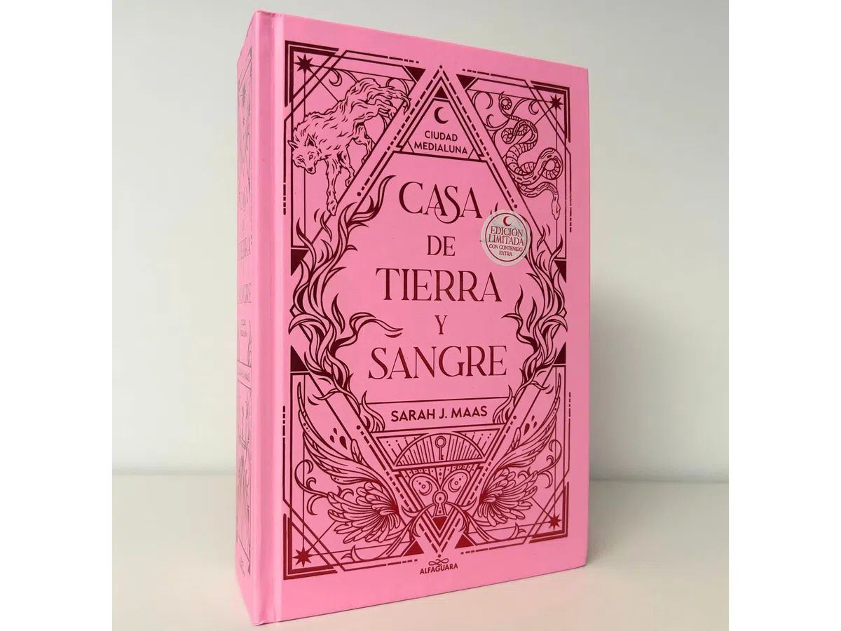Casa de tierra y sangre (edición especial limitada) (Ciudad Medialuna 1) (Sin límites)