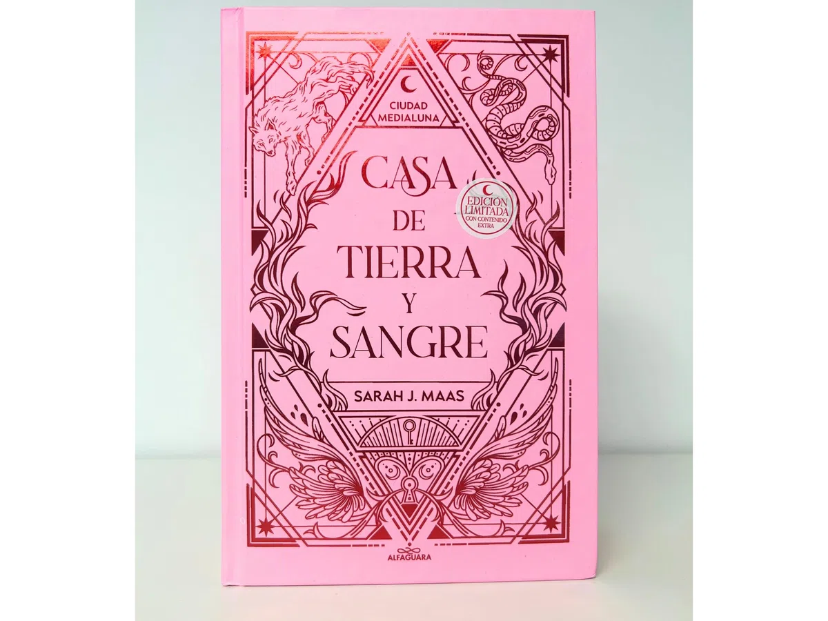 Casa de tierra y sangre (edición especial limitada) (Ciudad Medialuna 1) (Sin límites)