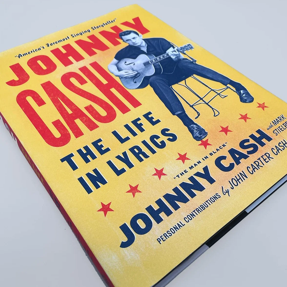 Johnny Cash: The Life in Lyrics: The official, fully illustrated celebration of the Man in Black